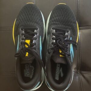 Brooks Men's Black and Blue Athletic Shoes Size8️⃣